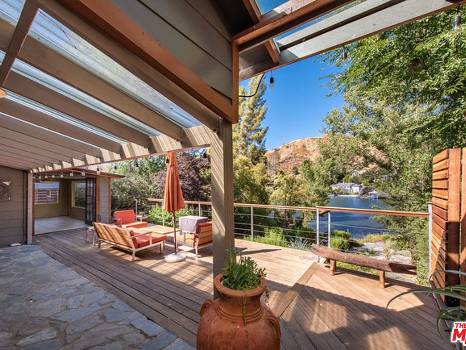 1st image of 28929 Cove Pl