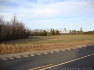 1 Hayes Rd, Spring Lake, NC 28390