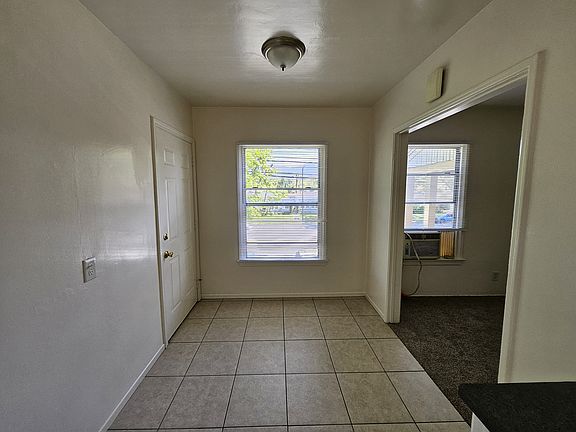 5th image of 1307 W Alameda Ave APT C