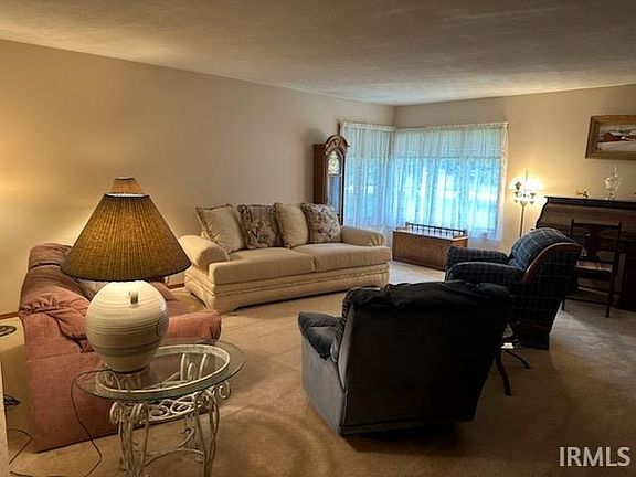 4th image of 5947 Meadow Dr