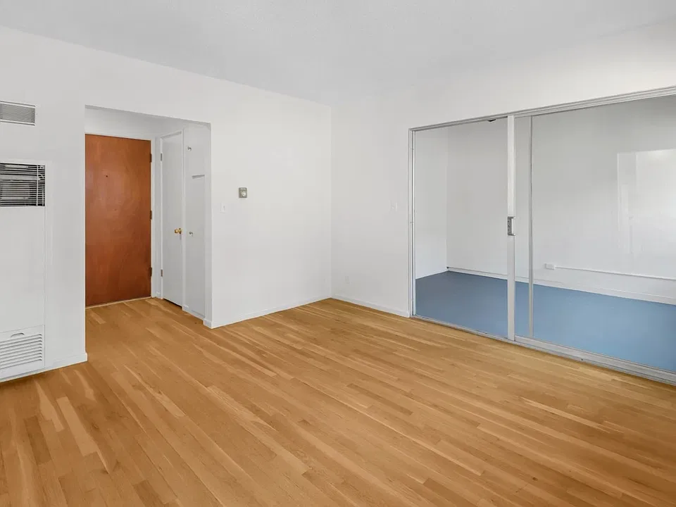 1444-1452 Colby Ave #1444-5