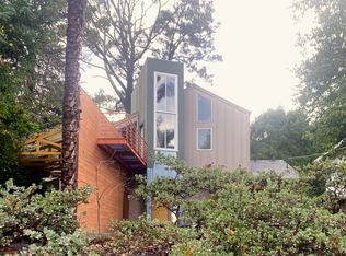 134 Russell Ave, Portola Valley, CA 94028