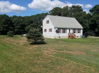 739 Farmington Falls Rd, New Sharon, ME 04955