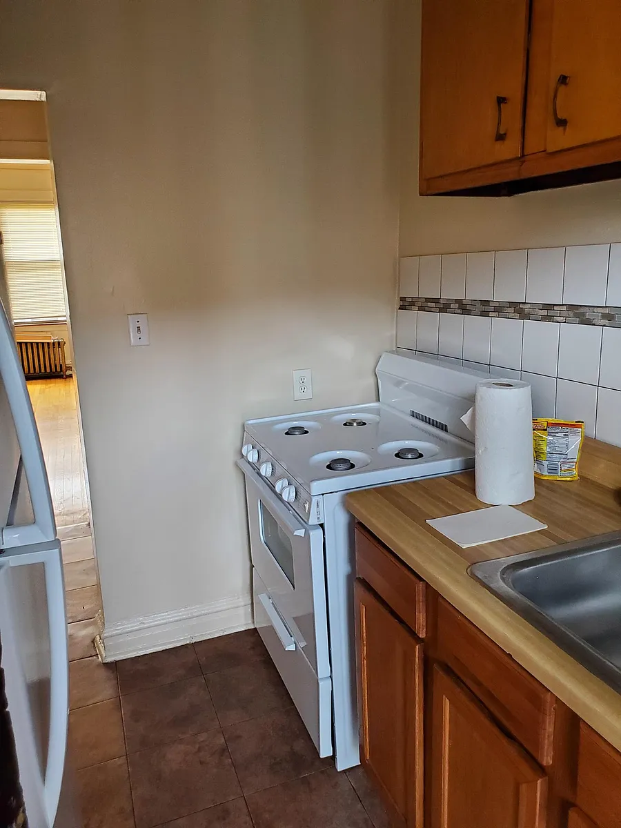 Building Photo - 7919 S Saint Lawrence Ave #3A