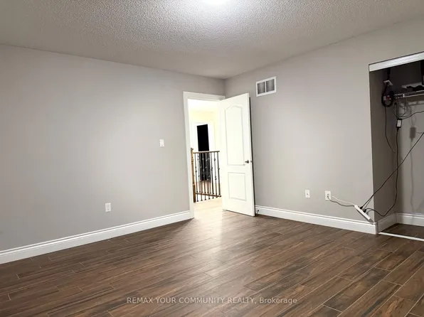 1417 Sheldon St, Innisfil, ON L9S 0H8