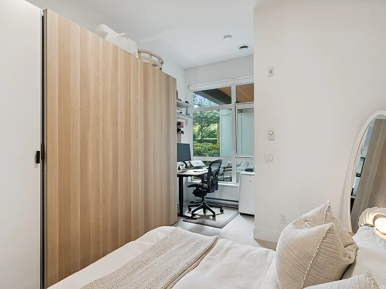 300 Salter St #109 — Photo 13