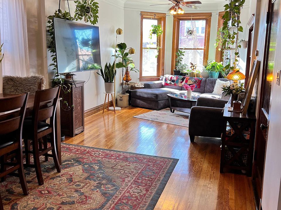 Living room / dining