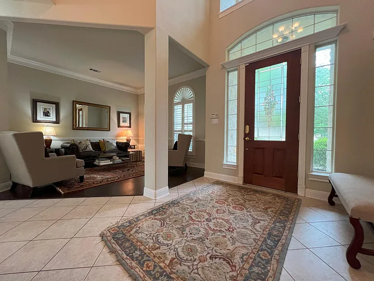 entry / foyer