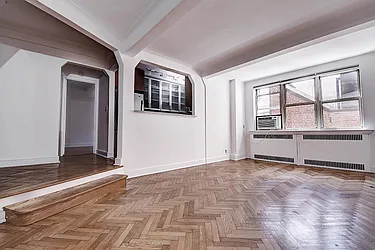 Rented by Urbane Brokerage