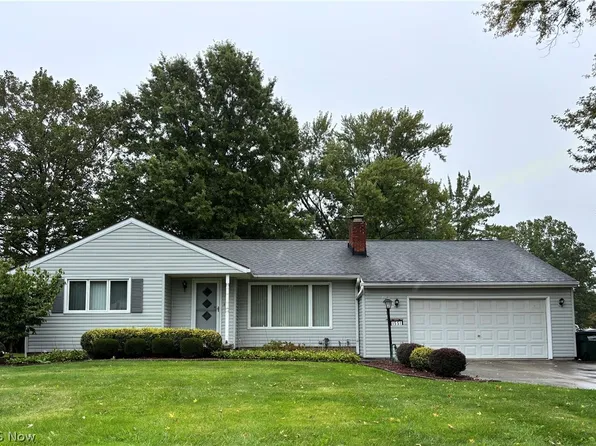 1551 Wilsonway Dr, Barberton, OH 44203
