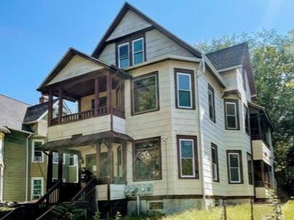 51 Acushnet Ave #1