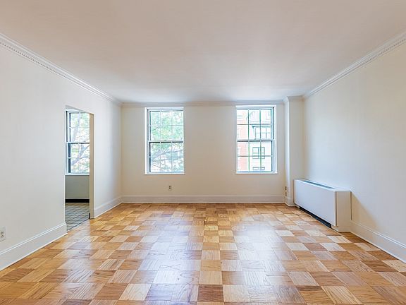 3rd image of 17 Bowdoin St APT 3C