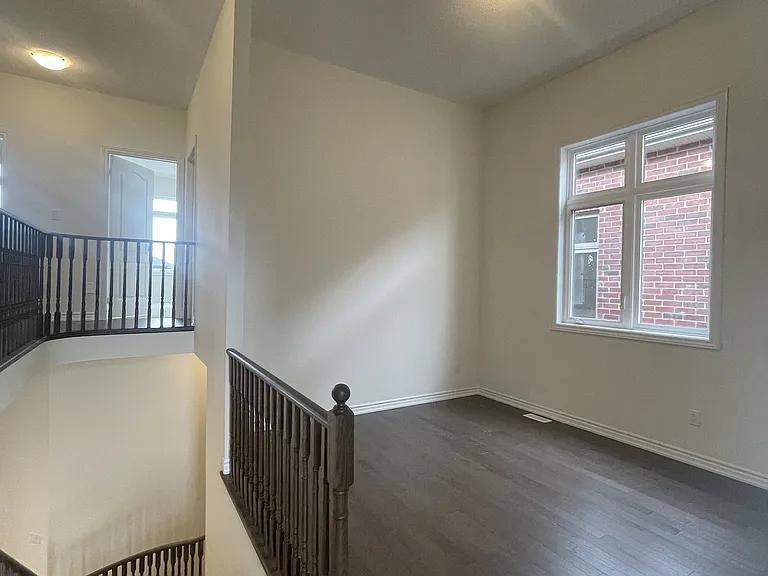 913 Rexton Dr — Photo 19