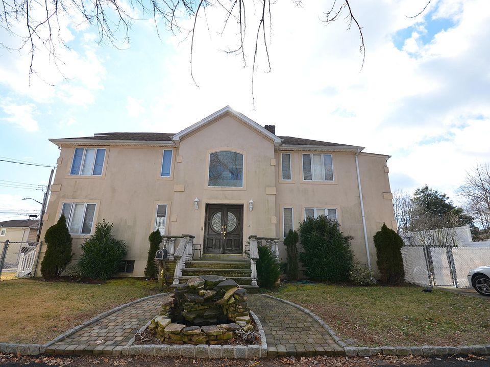 1st image of 42 Satterlee St