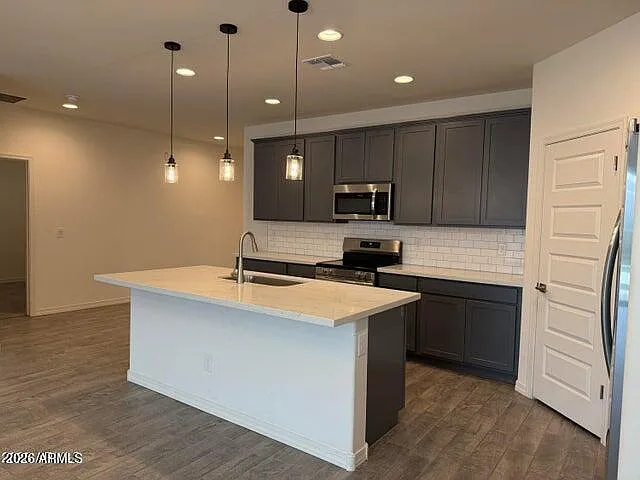 24248 W Hess Ave — Photo 4