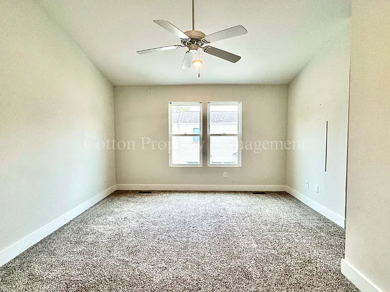 2852 Worth Dr #D — Photo 14