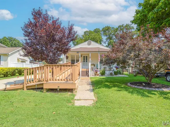 735 Bond Ave, Collinsville, IL 62234