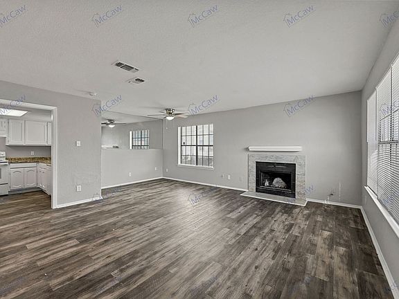 3rd image of 600 Starlinda Ct APT C
