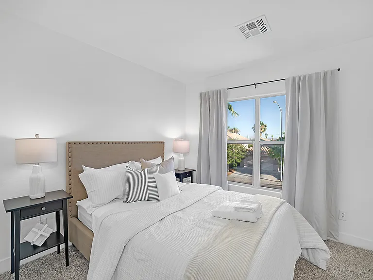 Cozy Modern Bedroom