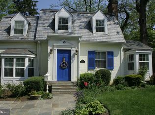 5511 Oakmont Ave, Bethesda, MD 20817