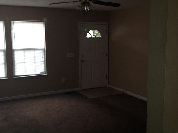 4th image of 2221 NE Belvoir Ave