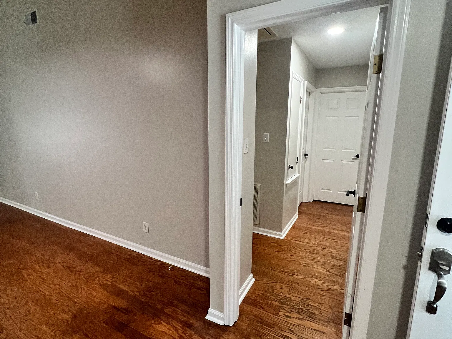 3 bed, 1464 sqft, $2,500 — Photo 3