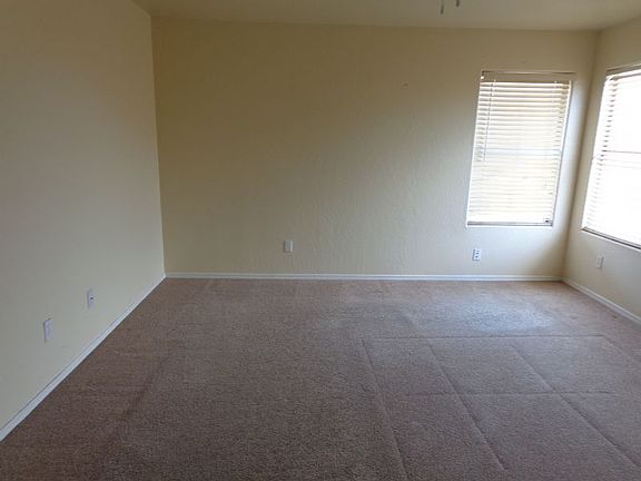 4th image of 2238 W Burgess Ln