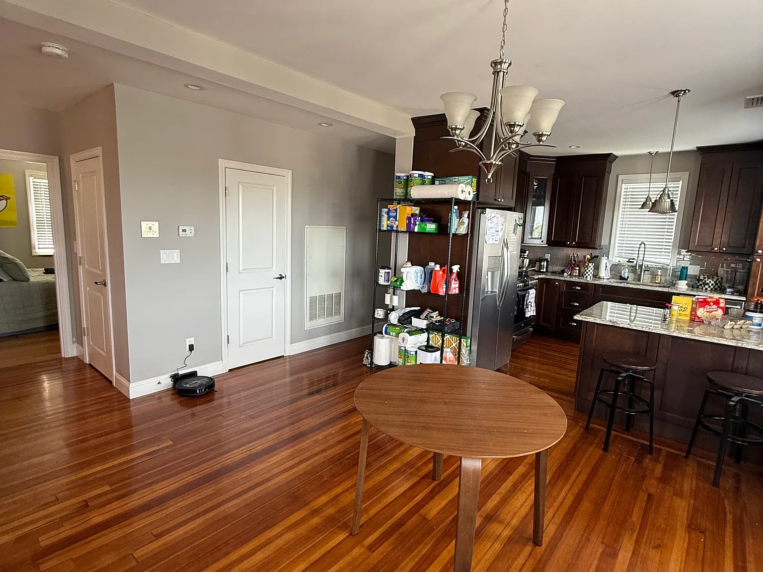 2 bed, 1300 sqft, $3,600 — Photo 4
