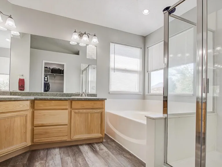 36 E Summer Pl — Photo 15