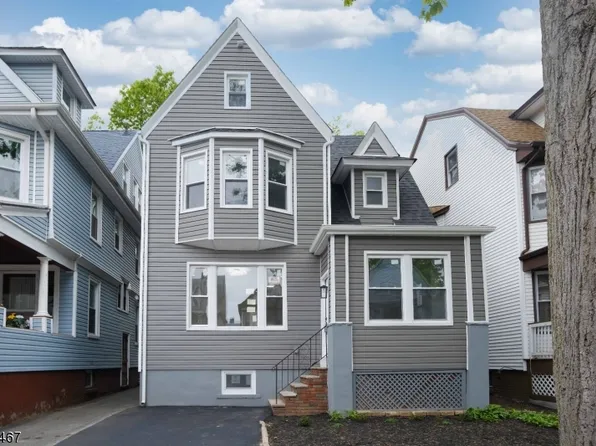 19 N 16Th St, East Orange City, NJ 07017