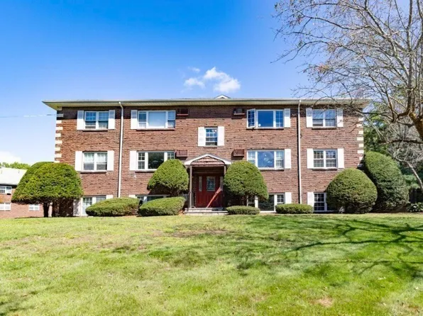 120 Parker St APT 22, Acton, MA 01720