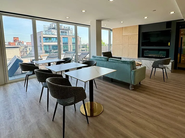 618 Avenue H #2C — Photo 9