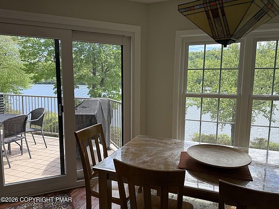 4th image of 63 Midlake Dr #302I