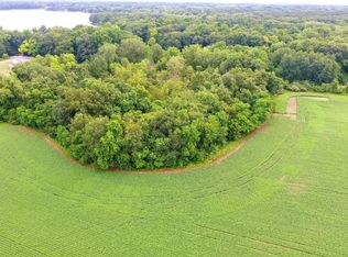 1 Curran Beach Rd, Dowagiac, MI 49047