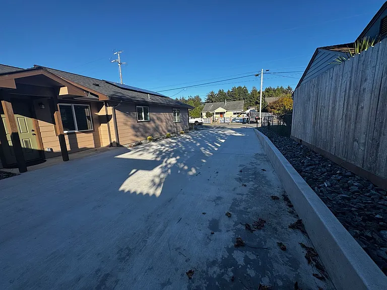 3216 California St — Photo 13
