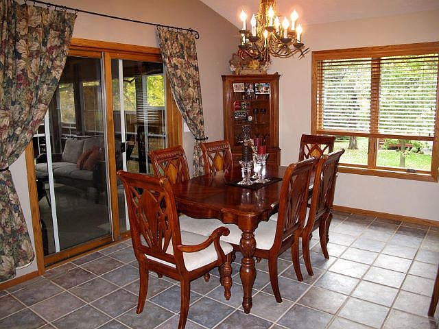 1st image of 25873 Oak Ln