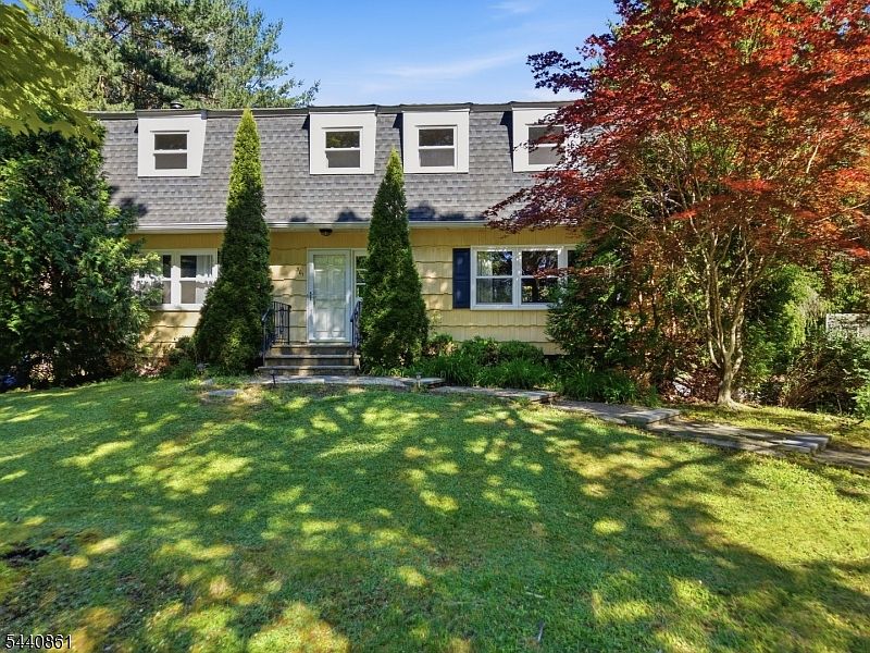 1st image of 501 Hamilton Dr