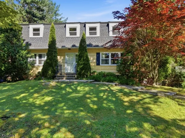 501 Hamilton Dr, Hackettstown Town, NJ 07840