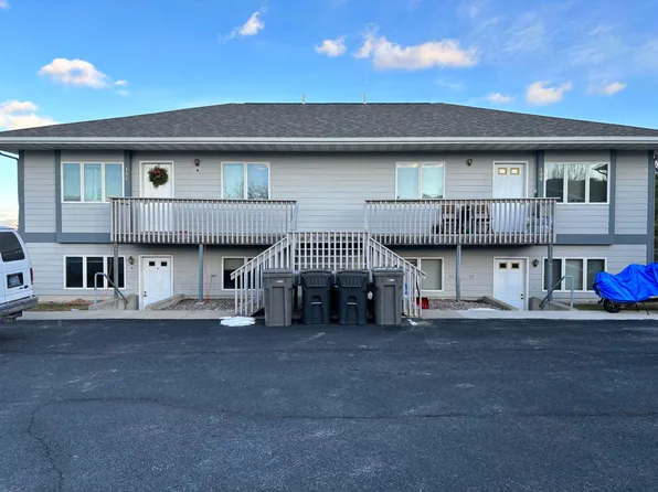 Updated 2 bedroom apartment Near St Peters, 180 Spring St #184, Helena, MT 59602