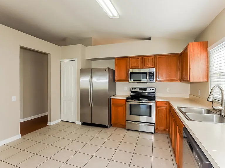 11424 Misty Isle Ln — Photo 8