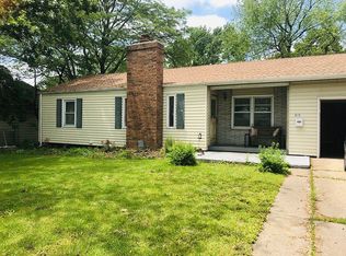 919 S Hunter Dr, Olathe, KS 66061