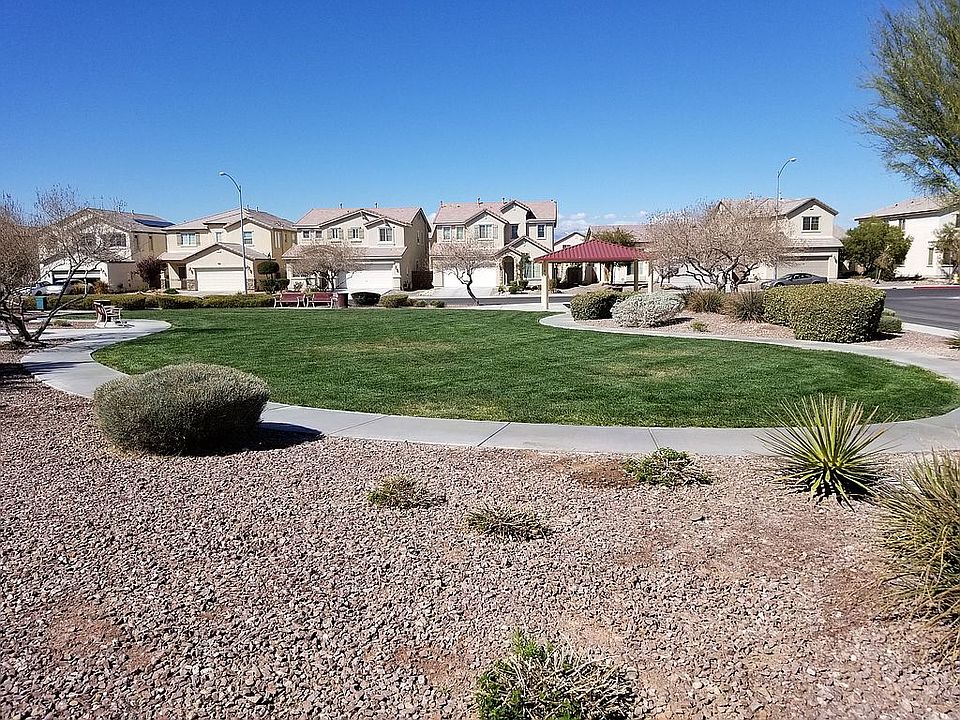 2nd image of 5216 Mountain Garland Ln