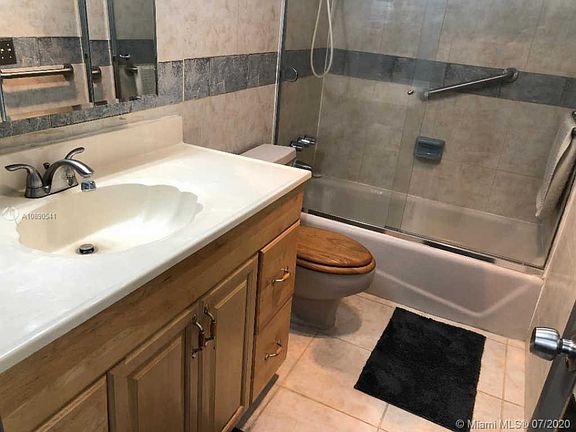 5th image of 2930 Point East Dr #510