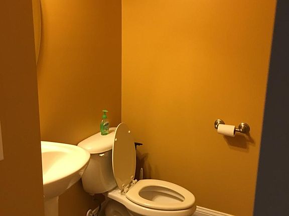 3rd image of 1715 Zion Dr