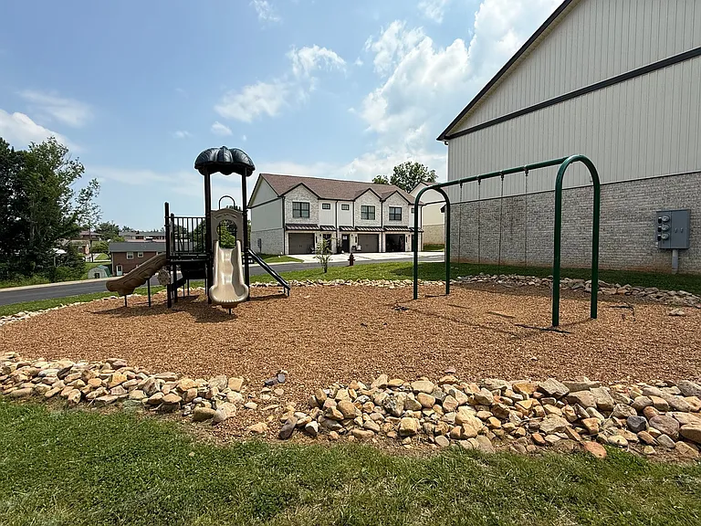 Grove at West Park — Photo 37