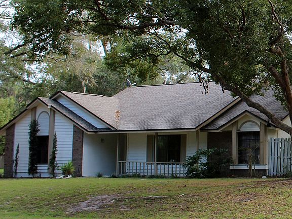 Cedar Glen Drive Side