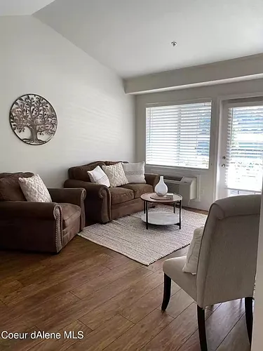 322 N Promenade Loop #B209 Photo 1
