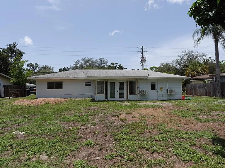 5 S Hercules Ave — Photo 31