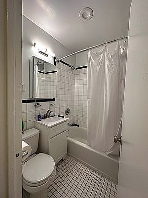 4th image of 243 E 83rd St APT 1D