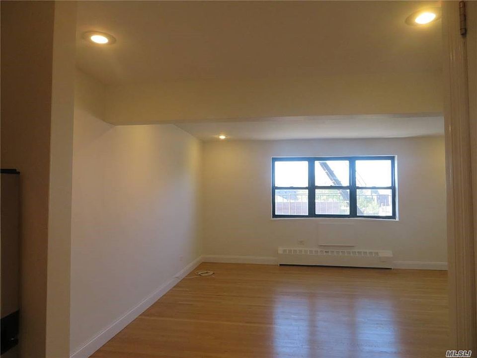 2nd image of 14935 Northern Blvd APT 5B
